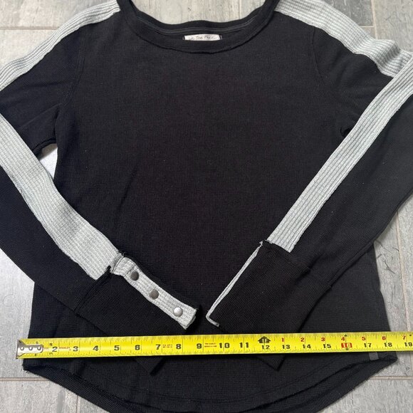 Free People We the Free Tasha Thermal Top Long Sleeve Waffle KniBlack Gray Large - Picture 10 of 12